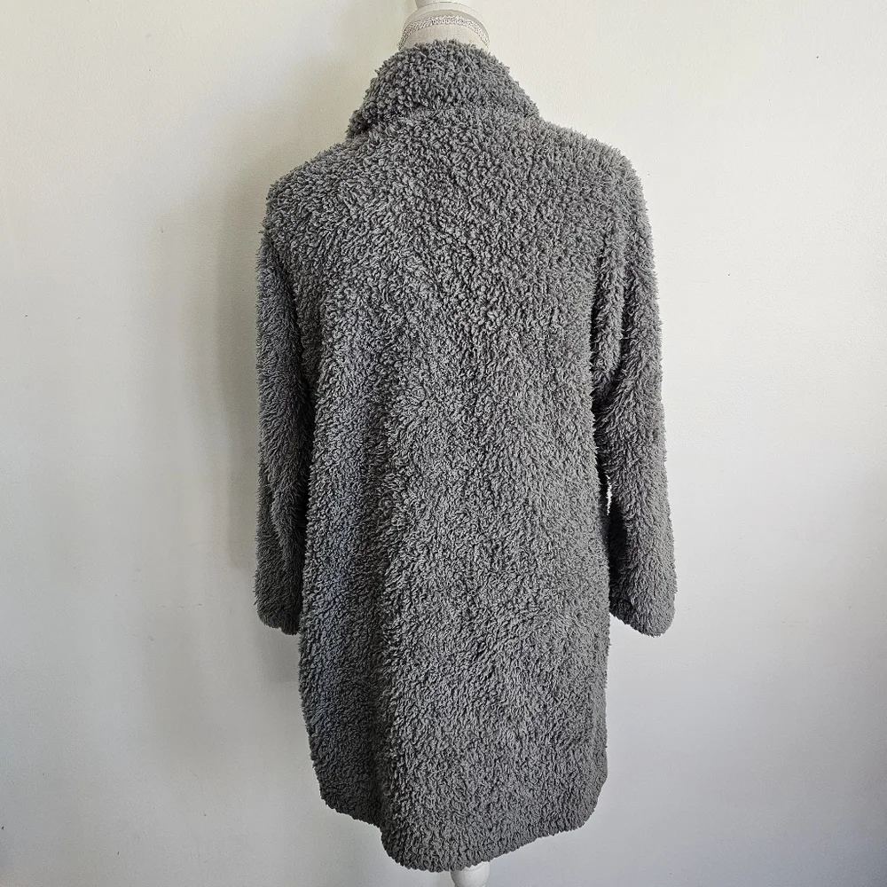 Natori Fuzzy Gray Pocket Cardigan Jacket
